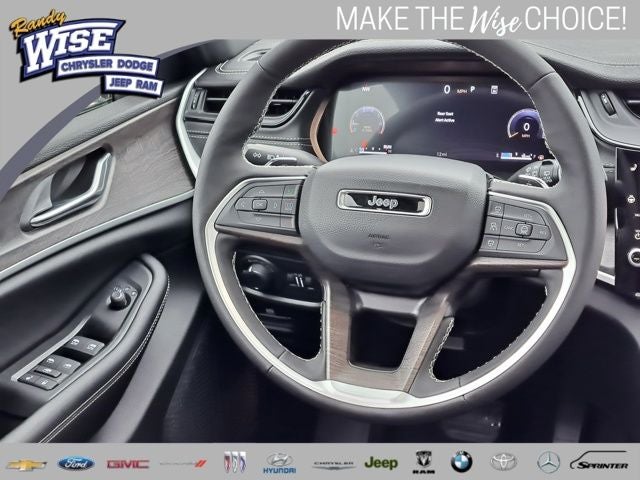 2026 Jeep Grand Cherokee GRAND CHEROKEE LAREDO ALTITUDE 4X4