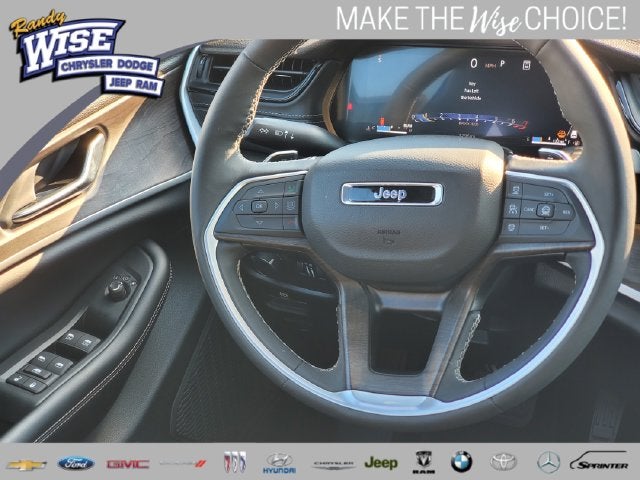 2026 Jeep Grand Cherokee GRAND CHEROKEE LAREDO ALTITUDE 4X4
