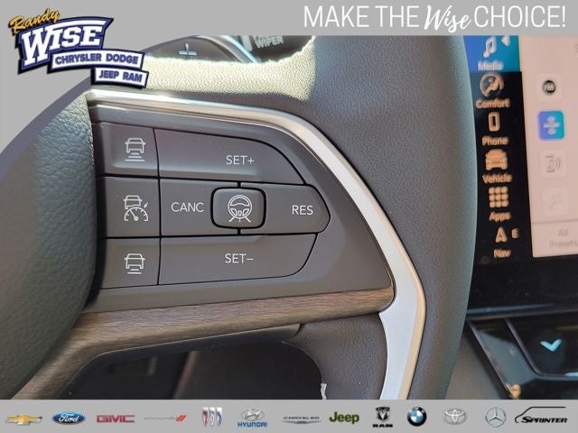 2026 Jeep Grand Cherokee GRAND CHEROKEE L LAREDO ALTITUDE 4X4