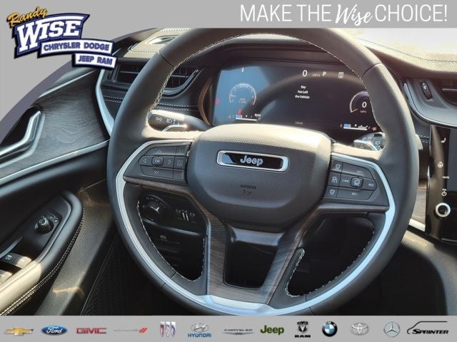 2026 Jeep Grand Cherokee GRAND CHEROKEE L LAREDO ALTITUDE 4X4