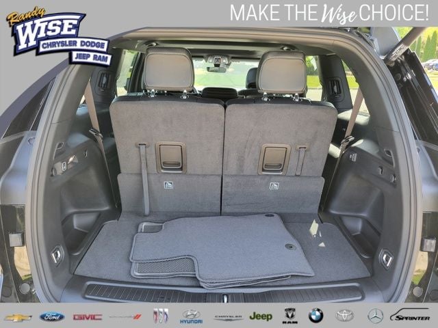 2026 Jeep Grand Cherokee GRAND CHEROKEE L LAREDO ALTITUDE 4X4