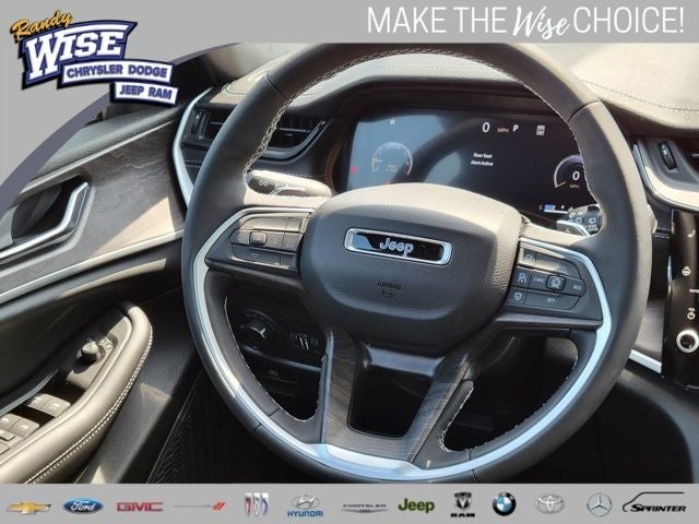 2026 Jeep Grand Cherokee GRAND CHEROKEE L LAREDO ALTITUDE 4X4