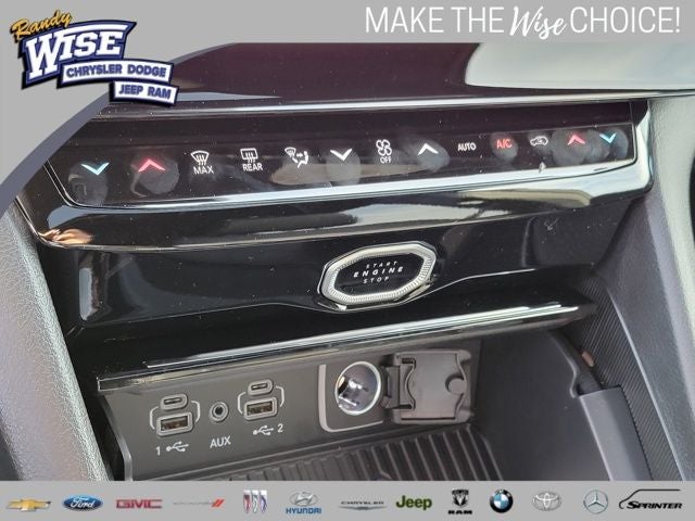 2026 Jeep Grand Cherokee GRAND CHEROKEE L LAREDO ALTITUDE 4X4