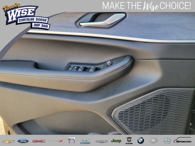 2026 Jeep Grand Cherokee GRAND CHEROKEE L LAREDO ALTITUDE 4X4