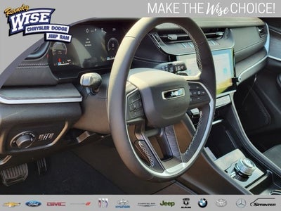 2026 Jeep Grand Cherokee GRAND CHEROKEE L LAREDO ALTITUDE 4X4