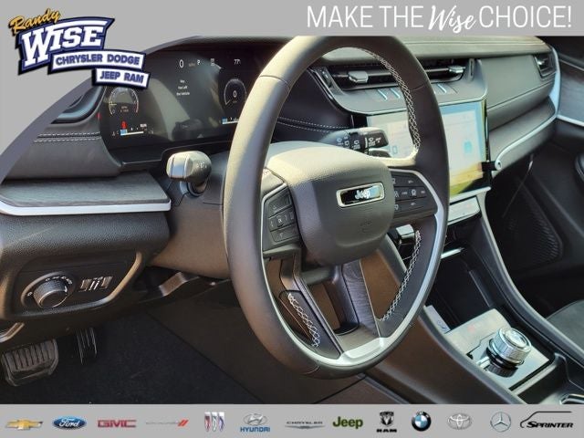 2026 Jeep Grand Cherokee GRAND CHEROKEE L LAREDO ALTITUDE 4X4