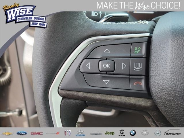 2026 Jeep Grand Cherokee GRAND CHEROKEE L LAREDO ALTITUDE 4X4
