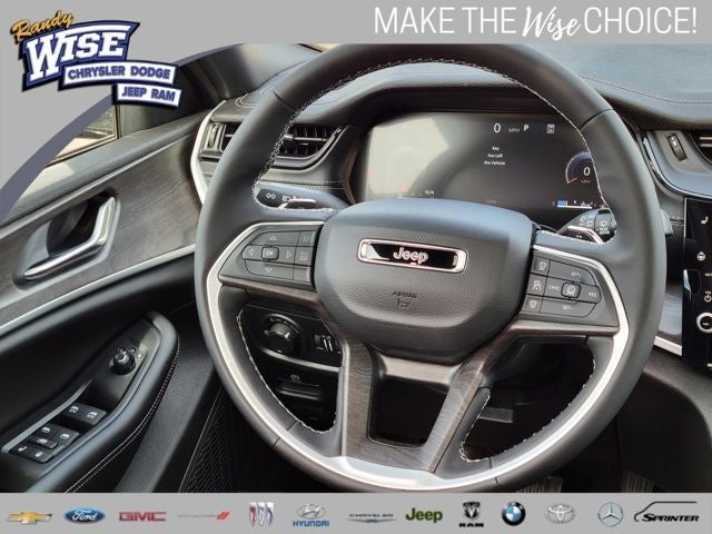 2026 Jeep Grand Cherokee GRAND CHEROKEE L LAREDO ALTITUDE 4X4