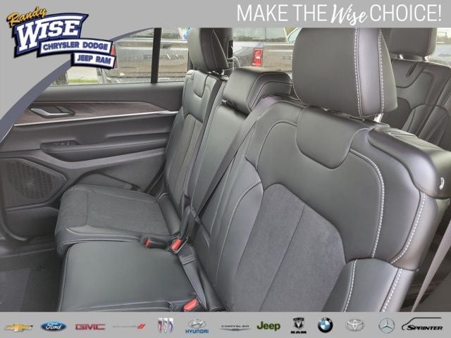 2026 Jeep Grand Cherokee GRAND CHEROKEE L LAREDO ALTITUDE 4X4