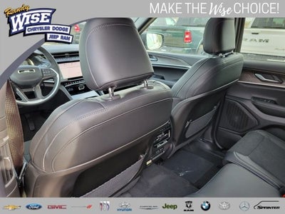 2026 Jeep Grand Cherokee GRAND CHEROKEE L LAREDO ALTITUDE 4X4