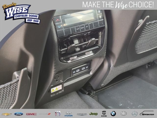 2026 Jeep Grand Cherokee GRAND CHEROKEE L LAREDO ALTITUDE 4X4