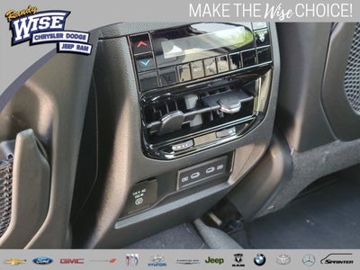 2026 Jeep Grand Cherokee GRAND CHEROKEE L LAREDO ALTITUDE 4X4