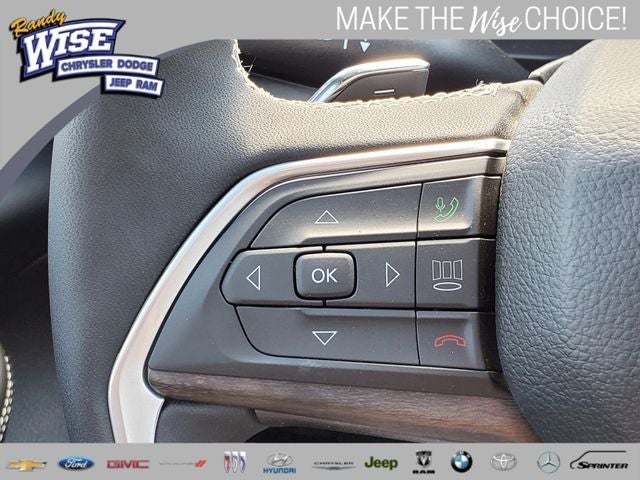 2026 Jeep Grand Cherokee GRAND CHEROKEE L LAREDO ALTITUDE 4X4