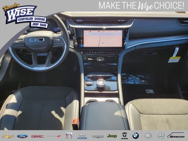 2026 Jeep Grand Cherokee GRAND CHEROKEE L LAREDO ALTITUDE 4X4