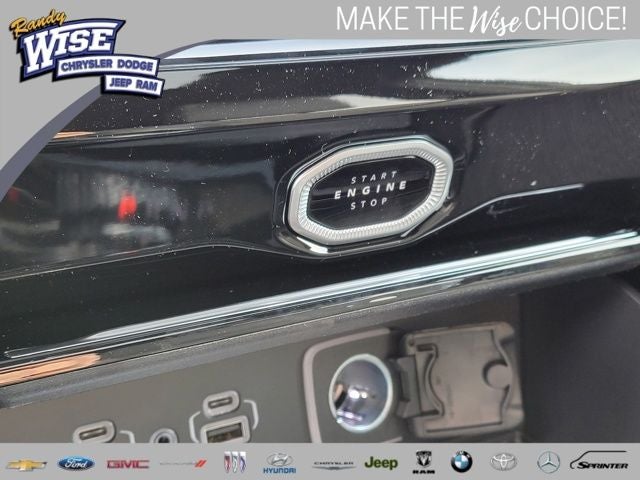 2026 Jeep Grand Cherokee GRAND CHEROKEE L LAREDO ALTITUDE 4X4