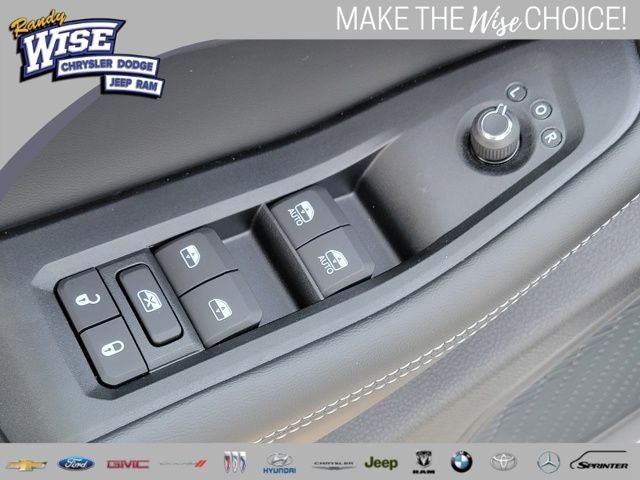 2026 Jeep Grand Cherokee GRAND CHEROKEE L LAREDO ALTITUDE 4X4