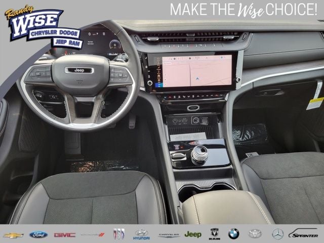 2026 Jeep Grand Cherokee GRAND CHEROKEE L LAREDO ALTITUDE 4X4
