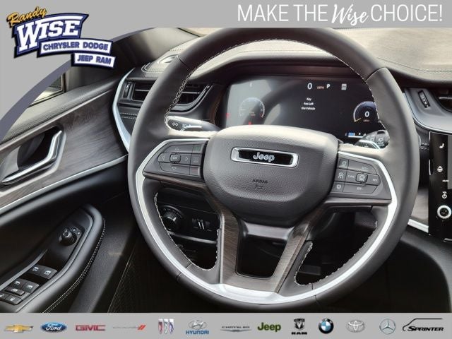 2026 Jeep Grand Cherokee GRAND CHEROKEE L LAREDO ALTITUDE 4X4