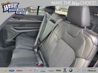 2026 Jeep Grand Cherokee GRAND CHEROKEE L LAREDO ALTITUDE 4X4