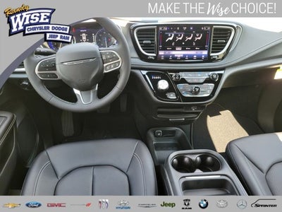 2027 Chrysler Pacifica PACIFICA SELECT
