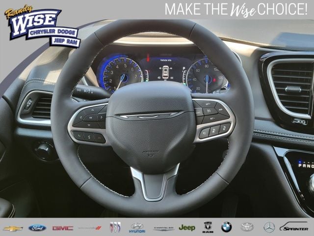 2027 Chrysler Pacifica PACIFICA SELECT