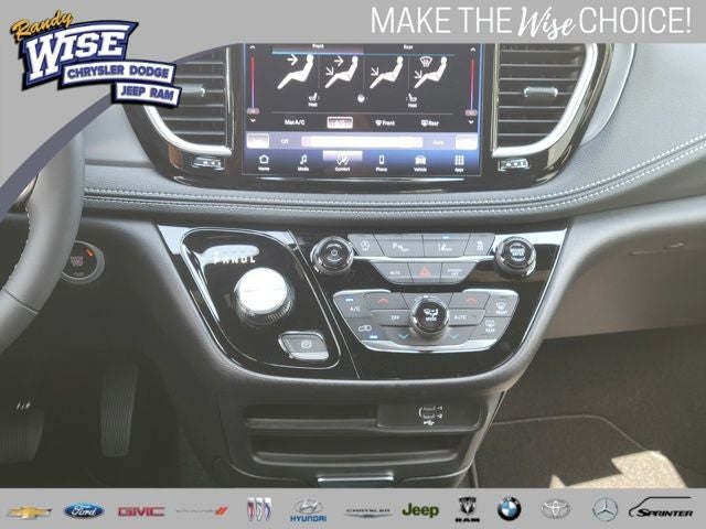 2027 Chrysler Pacifica PACIFICA SELECT
