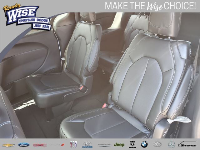 2027 Chrysler Pacifica PACIFICA SELECT