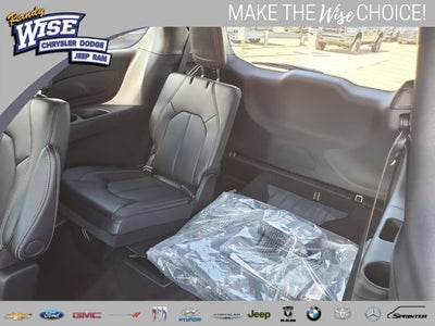 2027 Chrysler Pacifica PACIFICA SELECT
