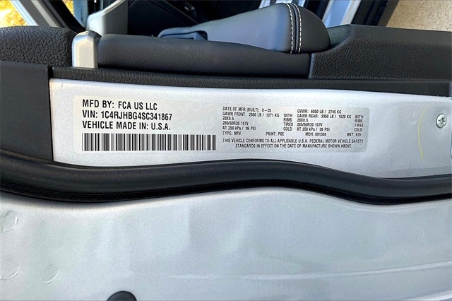 2025 Jeep Grand Cherokee GRAND CHEROKEE LIMITED 4X4