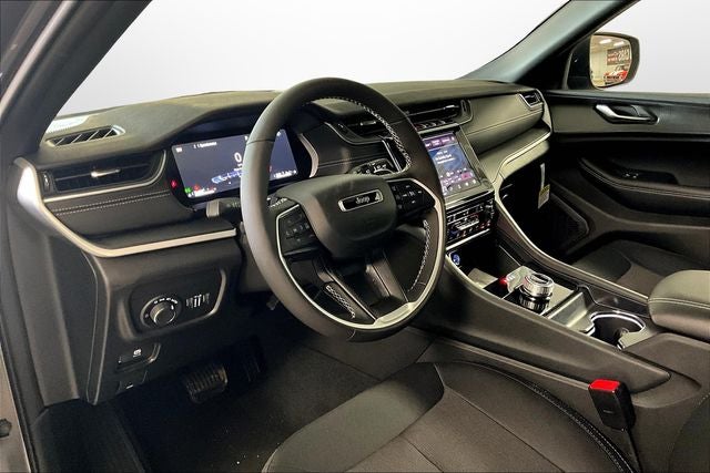 2025 Jeep Grand Cherokee GRAND CHEROKEE L LAREDO X 4X4