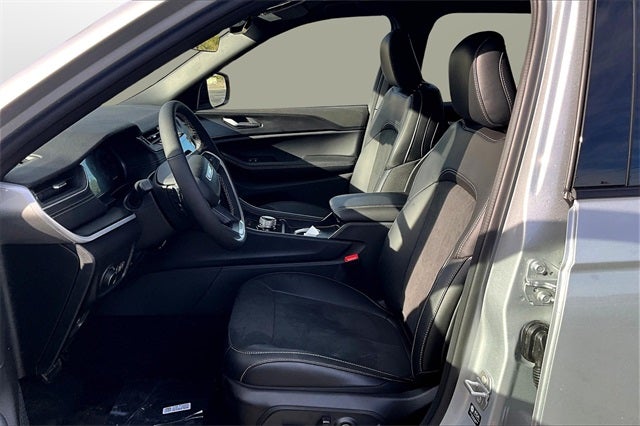 2025 Jeep Grand Cherokee GRAND CHEROKEE L ALTITUDE 4X4