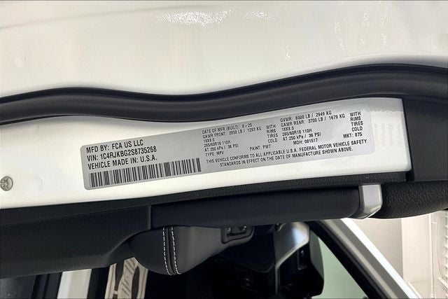 2025 Jeep Grand Cherokee GRAND CHEROKEE L LIMITED 4X4