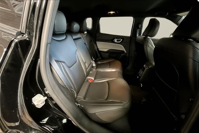 2025 Jeep Compass COMPASS LIMITED 4X4