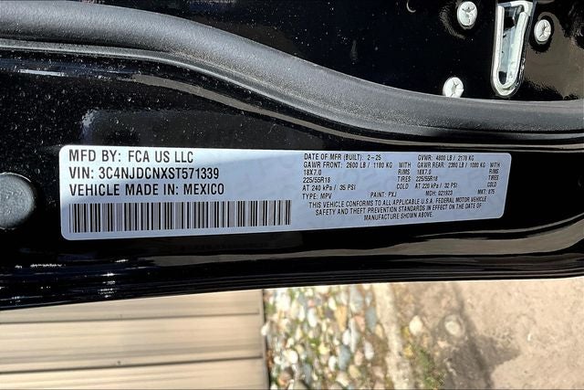 2025 Jeep Compass COMPASS LIMITED 4X4